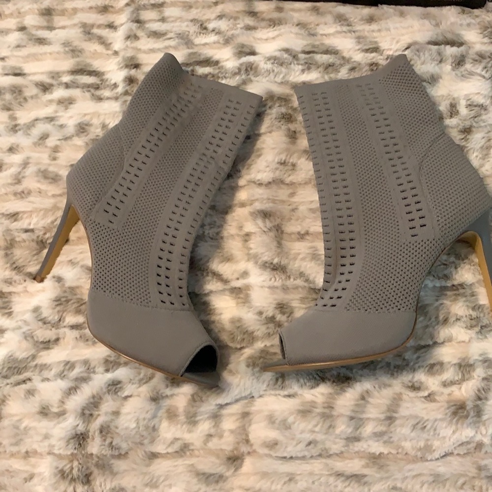 Charles by Charles David stretch knit heels